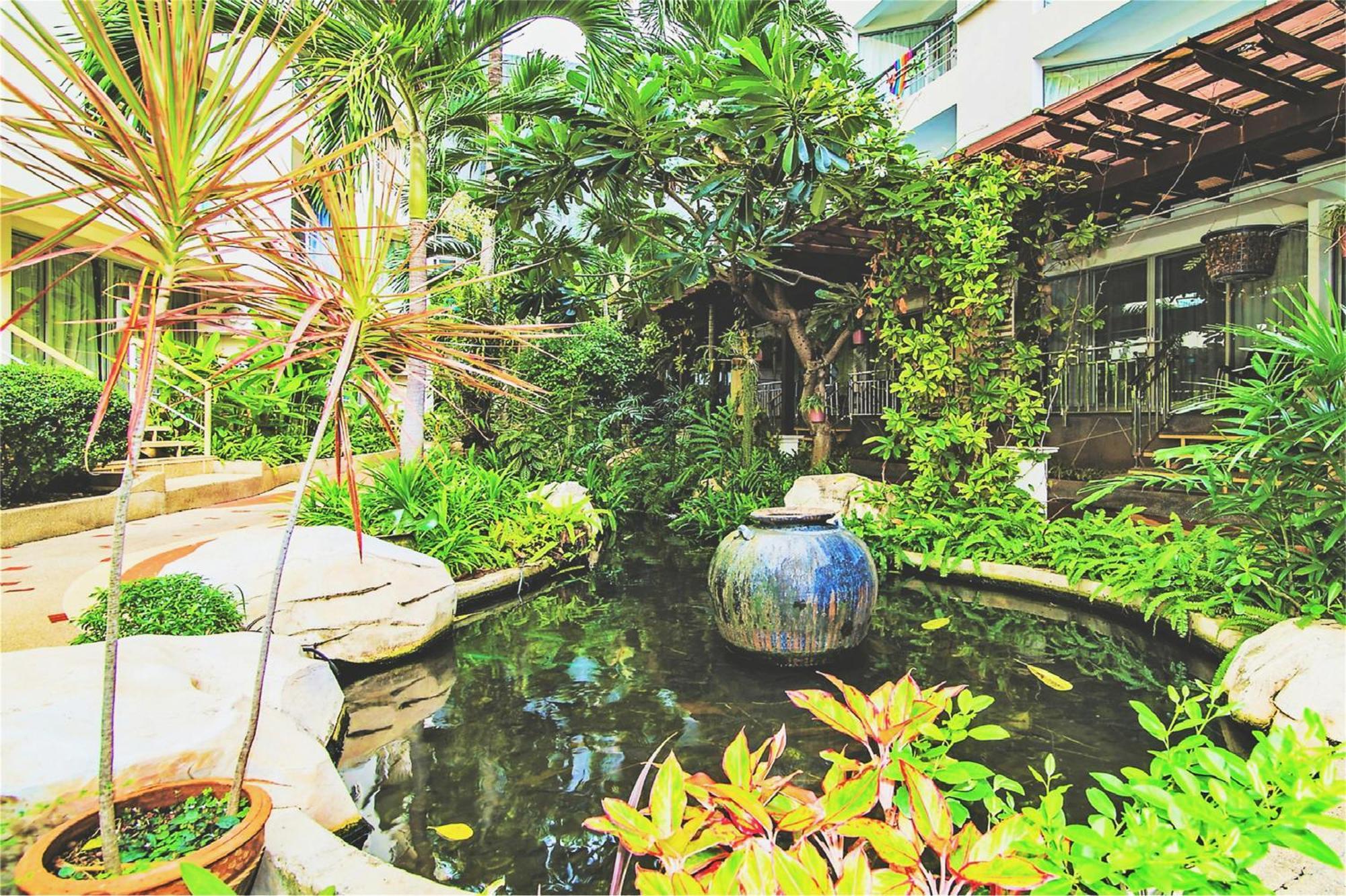First Hua Hin - Happy Rent Lägenhet Exteriör bild